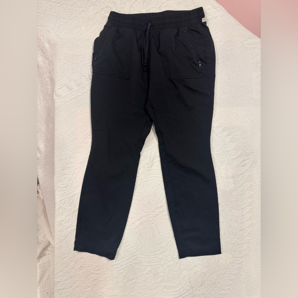 Magellan Outdoors Dark Black Joggers C12